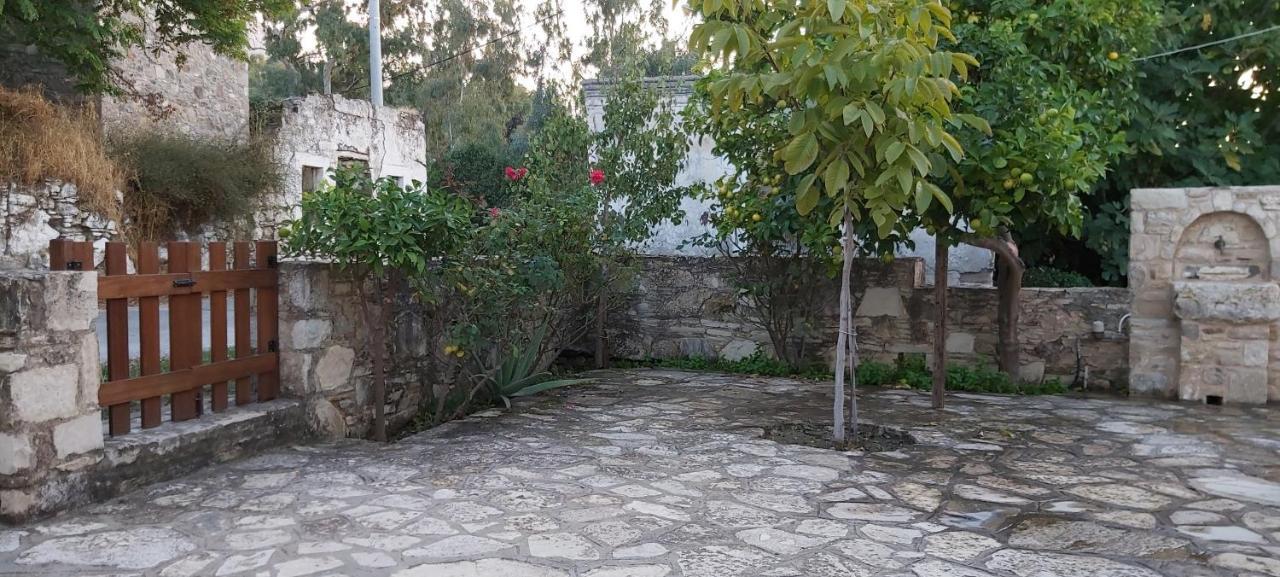 Small Traditional House In Asfendiou Kos Agios Dimitrios  Екстериор снимка